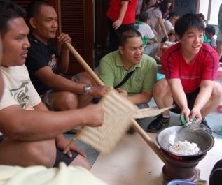 Cooking Games di Villa Giri Kembanglengkap di Villa Giri Kembang Cipanas untuk gathering hemat
