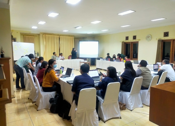 Fasilitas paket gathering lengkap dan terjangkau di Villa Giri Kembang Cipanas Puncak.