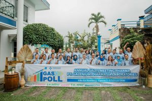 Ruang rapat profesional dan tenang di Villa Giri Kembang Cipanas untuk gathering perusahaan.