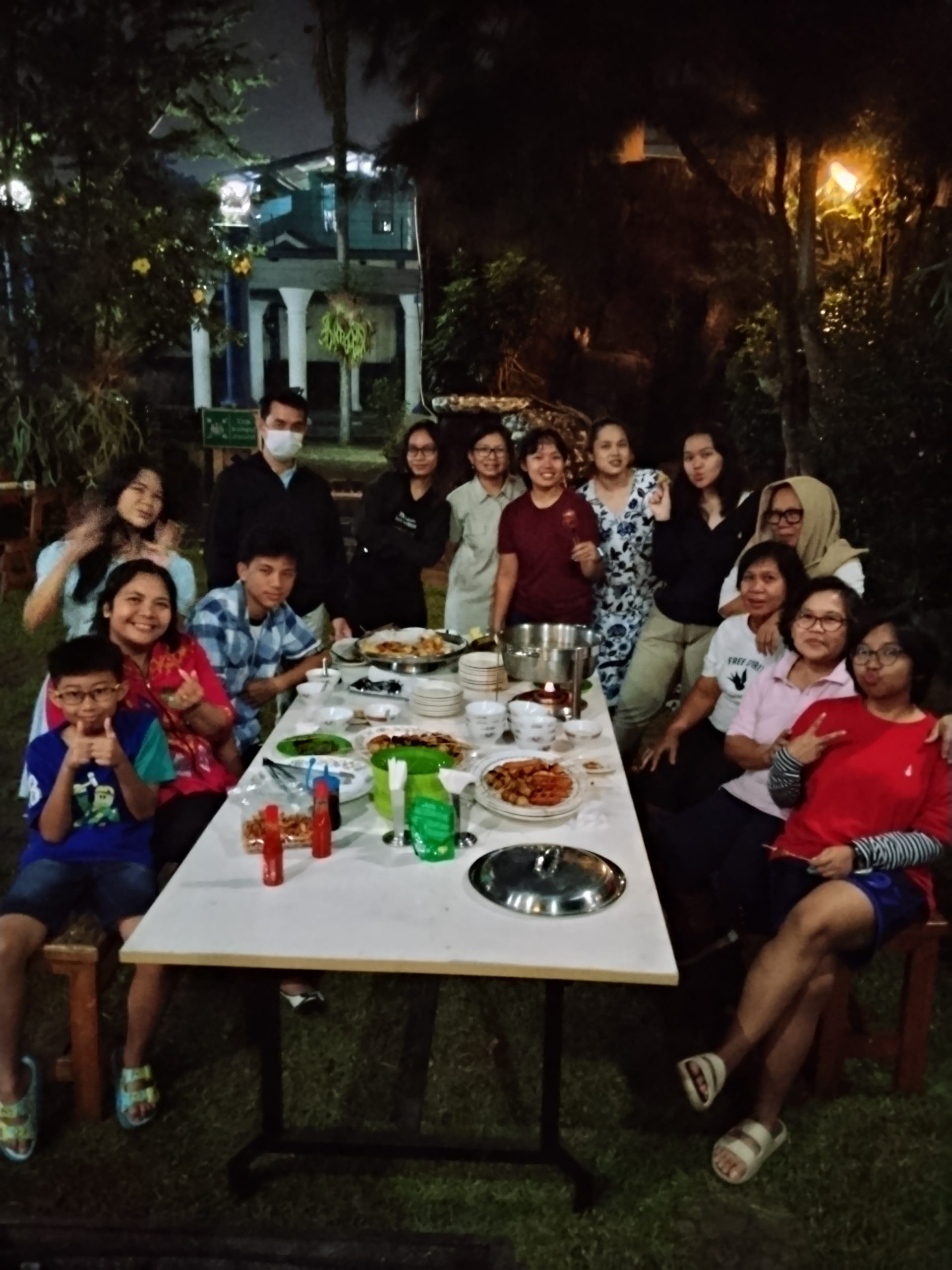 BBQ Night di Puncak untuk Gathering Keluarga & Komunitas | Villa Giri Kembang
